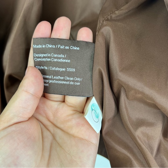 Danier Authentic Vintage Brown Camel Genuine Leather Button Front Blazer size M - Picture 12 of 15